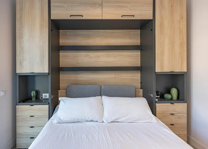 Dolmen Group-Apartment Martiricos